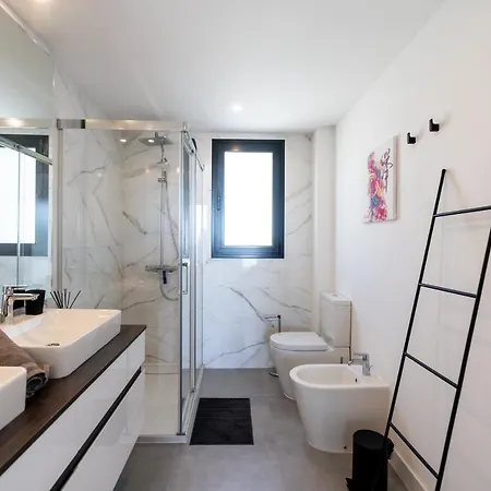Oasis 325 New Luxury Penthouse With Amazing Sea View And Private Jacuzzi * إِستيبونا