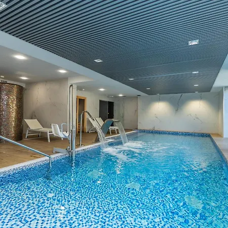 شقة Oasis 325 New Luxury Penthouse With Amazing Sea View And Private Jacuzzi