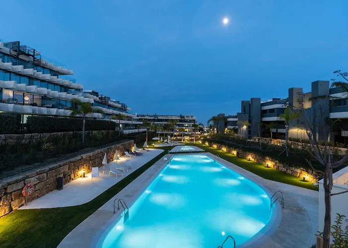 Oasis 325 New Luxury Penthouse With Amazing Sea View And Private Jacuzzi شقة إِستيبونا