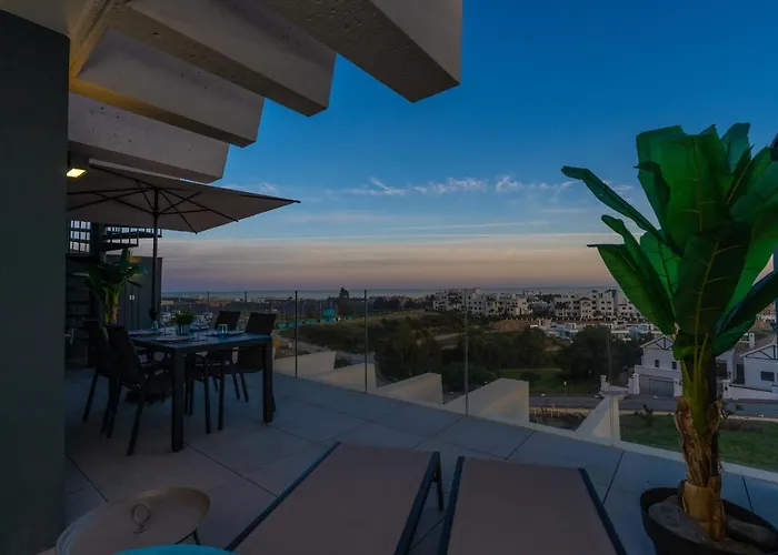 Oasis 325 New Luxury Penthouse With Amazing Sea View And Private Jacuzzi *